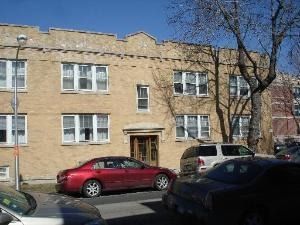 2336 Waveland Avenue, Chicago, IL 60618