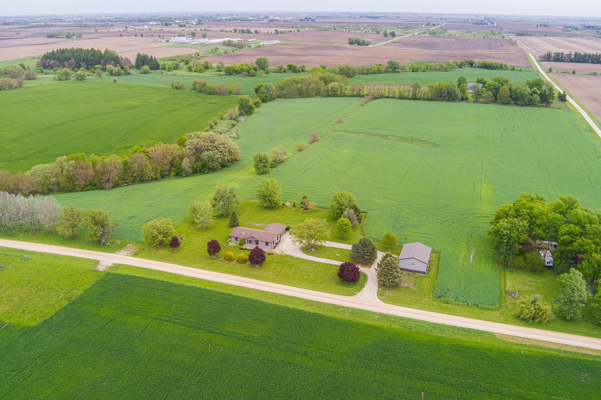 8086 Kane Road, Waterman, IL 60556