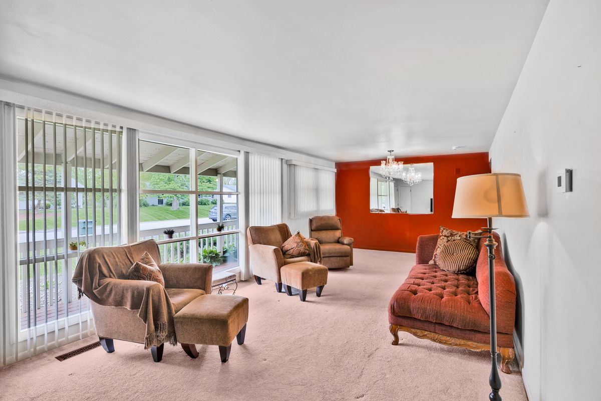 19031 Baker Avenue, Country Club Hills, IL 60478