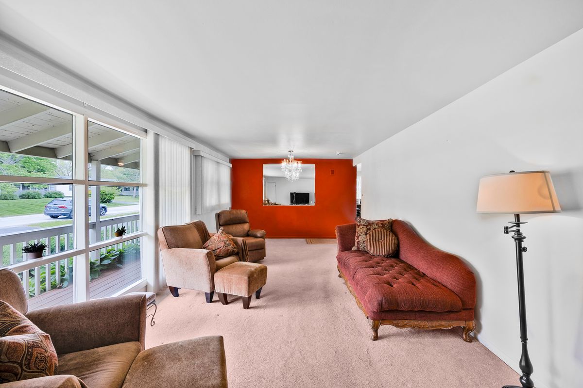 19031 Baker Avenue, Country Club Hills, IL 60478