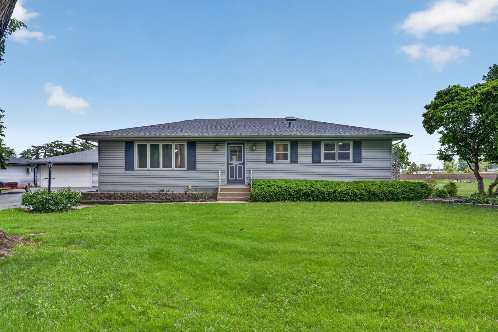 42W675 Star Lane — Sugar Grove, IL 60554