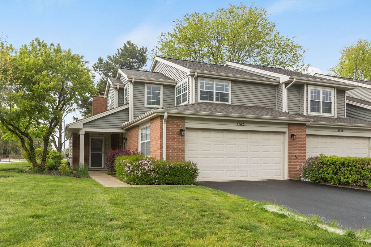 1742 Orchard Place, Arlington Heights, IL 60005