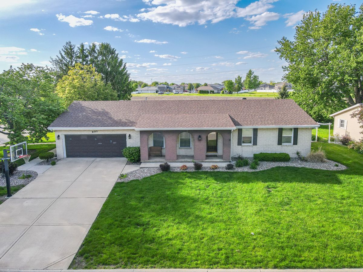 901 Edwin Drive, Bourbonnais, IL 60914