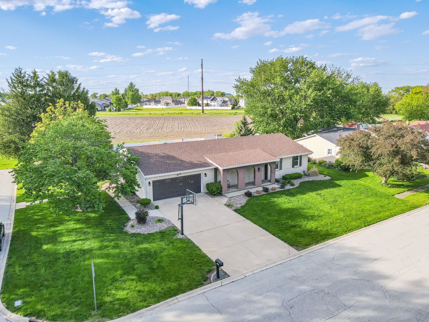901 Edwin Drive — Bourbonnais, IL 60914