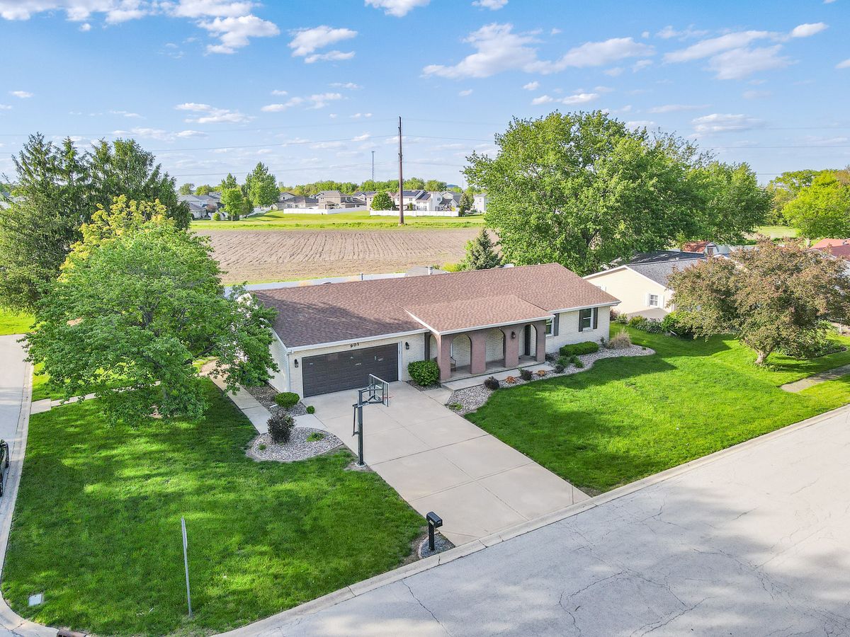 901 Edwin Drive, Bourbonnais, IL 60914