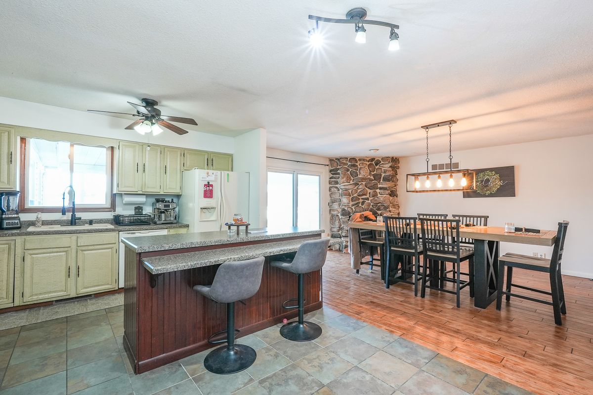 901 Edwin Drive, Bourbonnais, IL 60914