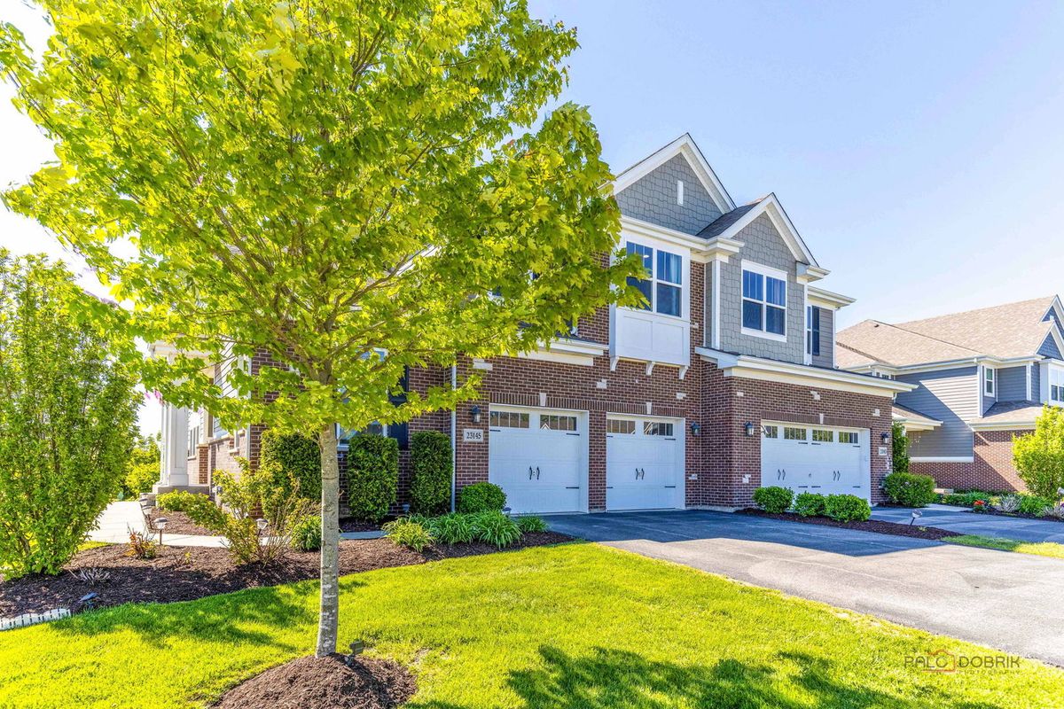 23145 N Pinehurst Drive, Kildeer, IL 60047