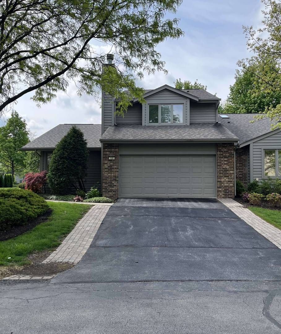 120 Commons Drive, Palos Park, IL 60464