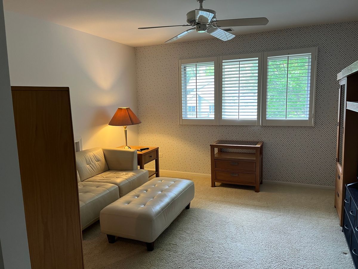 120 Commons Drive #120, Palos Park, IL 60464