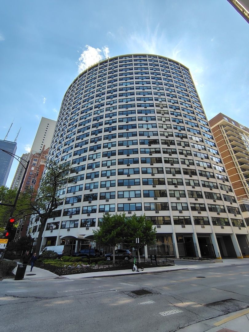 1150 LAKE SHORE Drive, Chicago, IL 60611