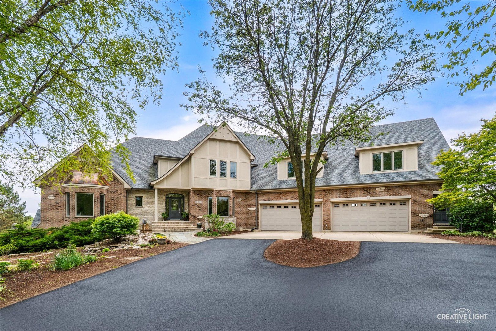 39W805 FABYAN Parkway — Elburn, IL 60119