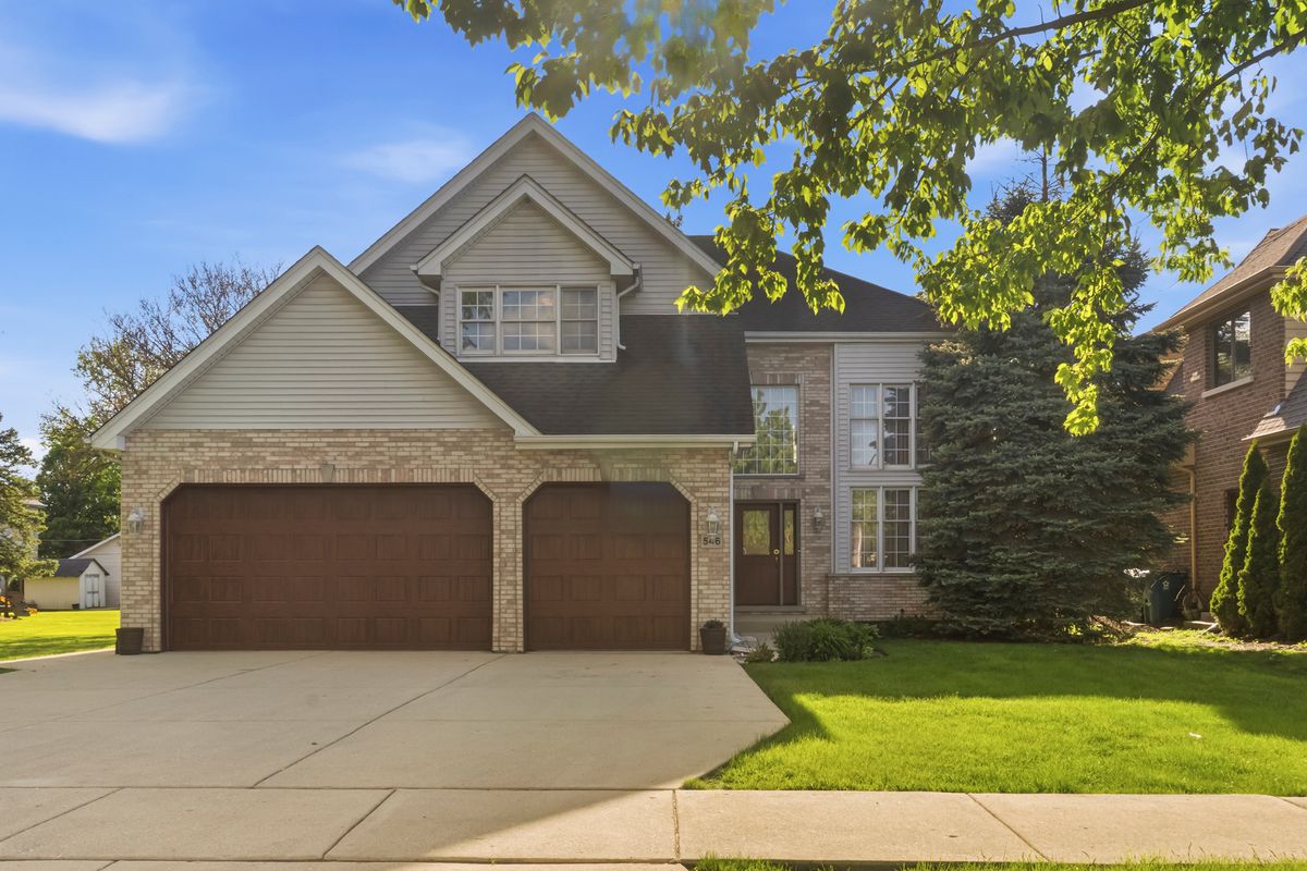 546 4th Avenue, Addison, IL 60101