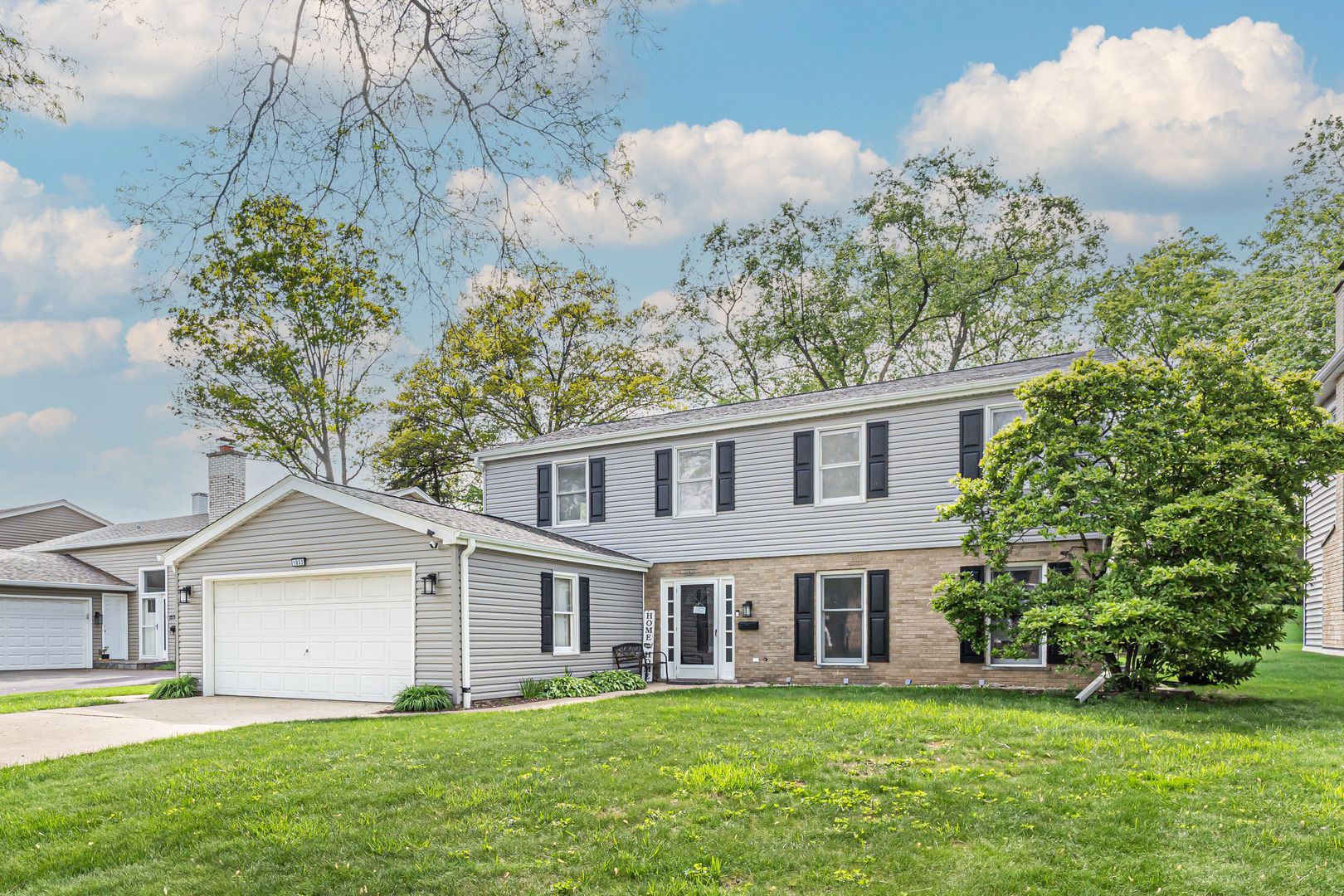 1032 Apple Lane — Lombard, IL 60148