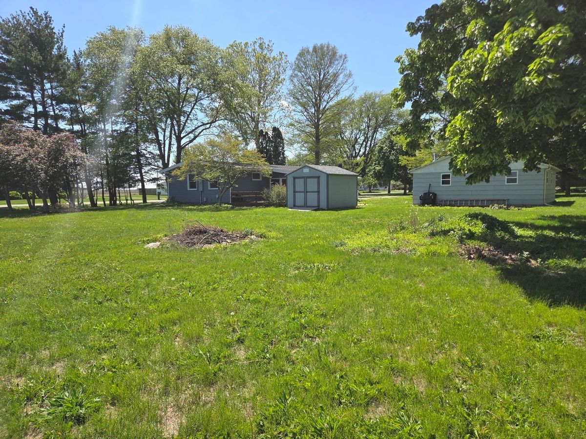 313 S McKinley Street, Mansfield, IL 61854