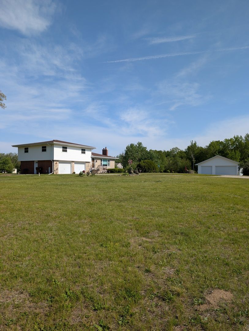 34908 S State Route 129, Braceville, IL 60407