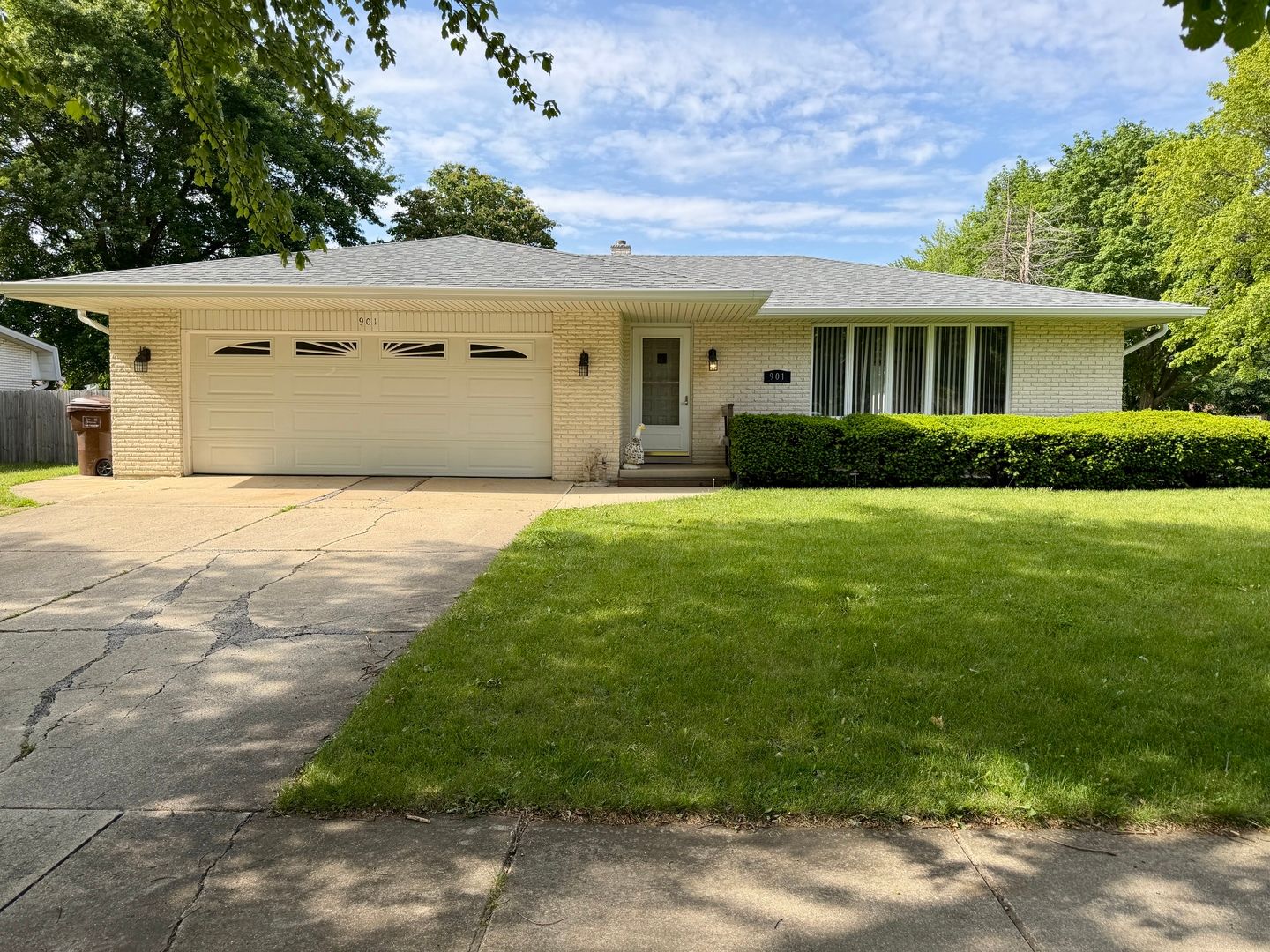 901 Lark Street — Peotone, IL 60468