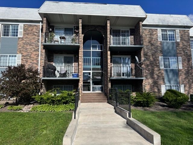 1617 Windsor Drive, Arlington Heights, IL 60004