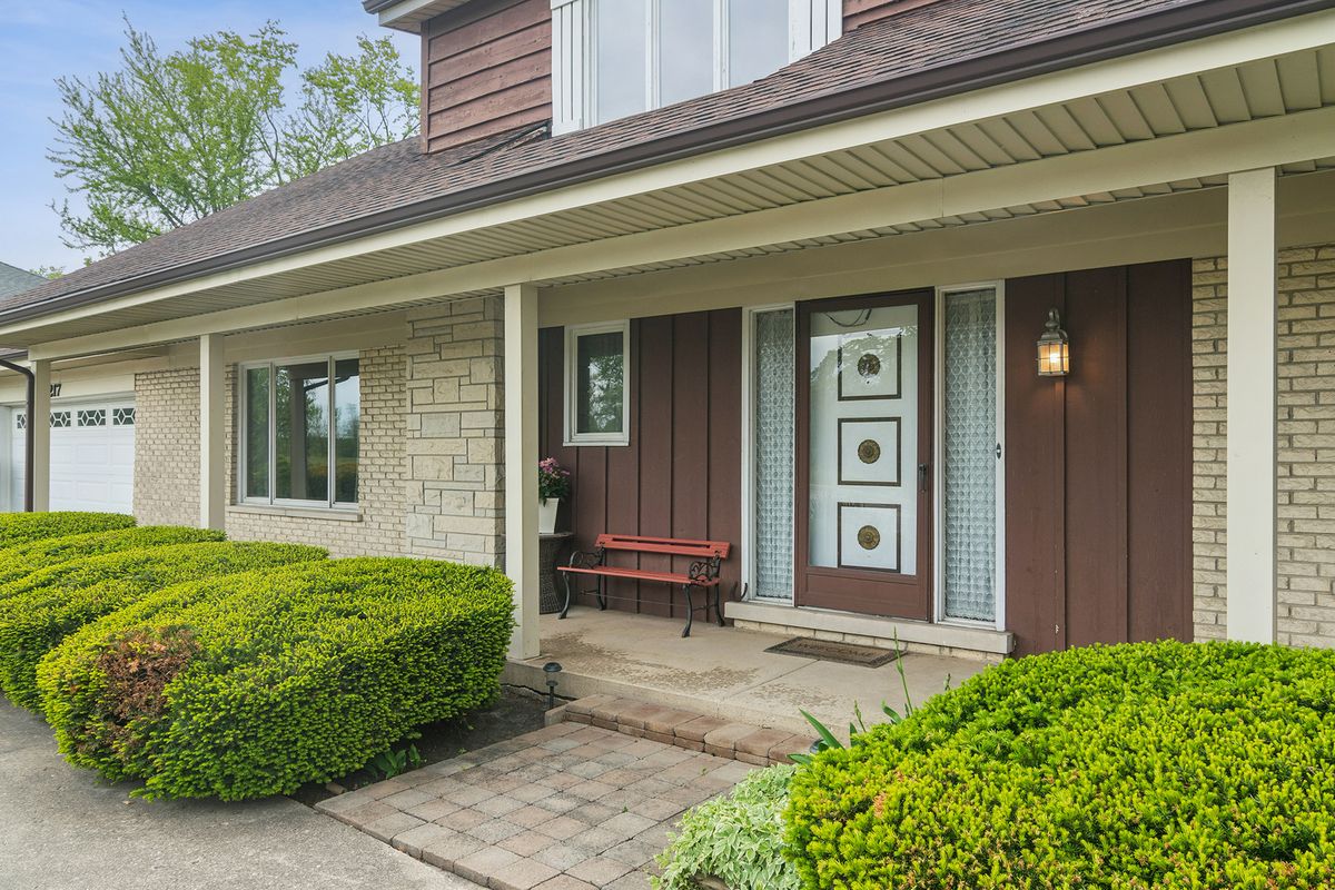 217 S Arlington Heights Road, Elk Grove Village, IL 60007