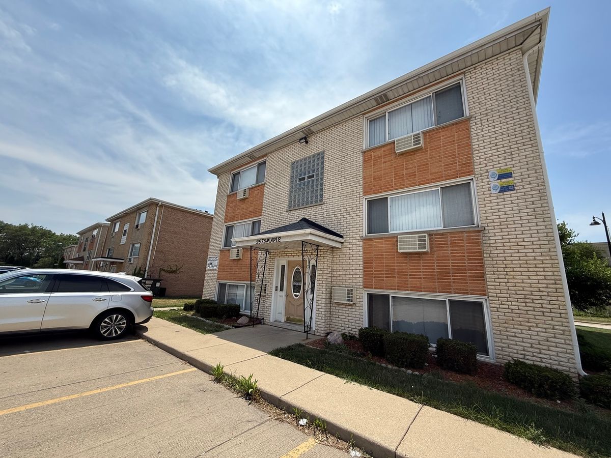 9575 Maple Drive, Rosemont, IL 60018