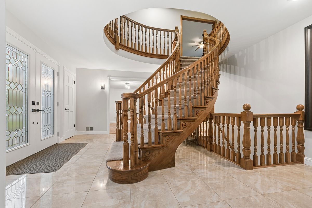 8002 W 127th Street, Palos Park, IL 60464