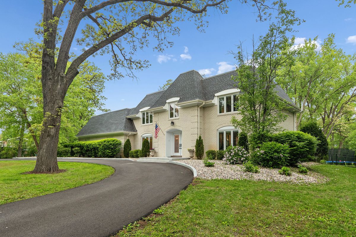 8002 W 127th Street, Palos Park, IL 60464