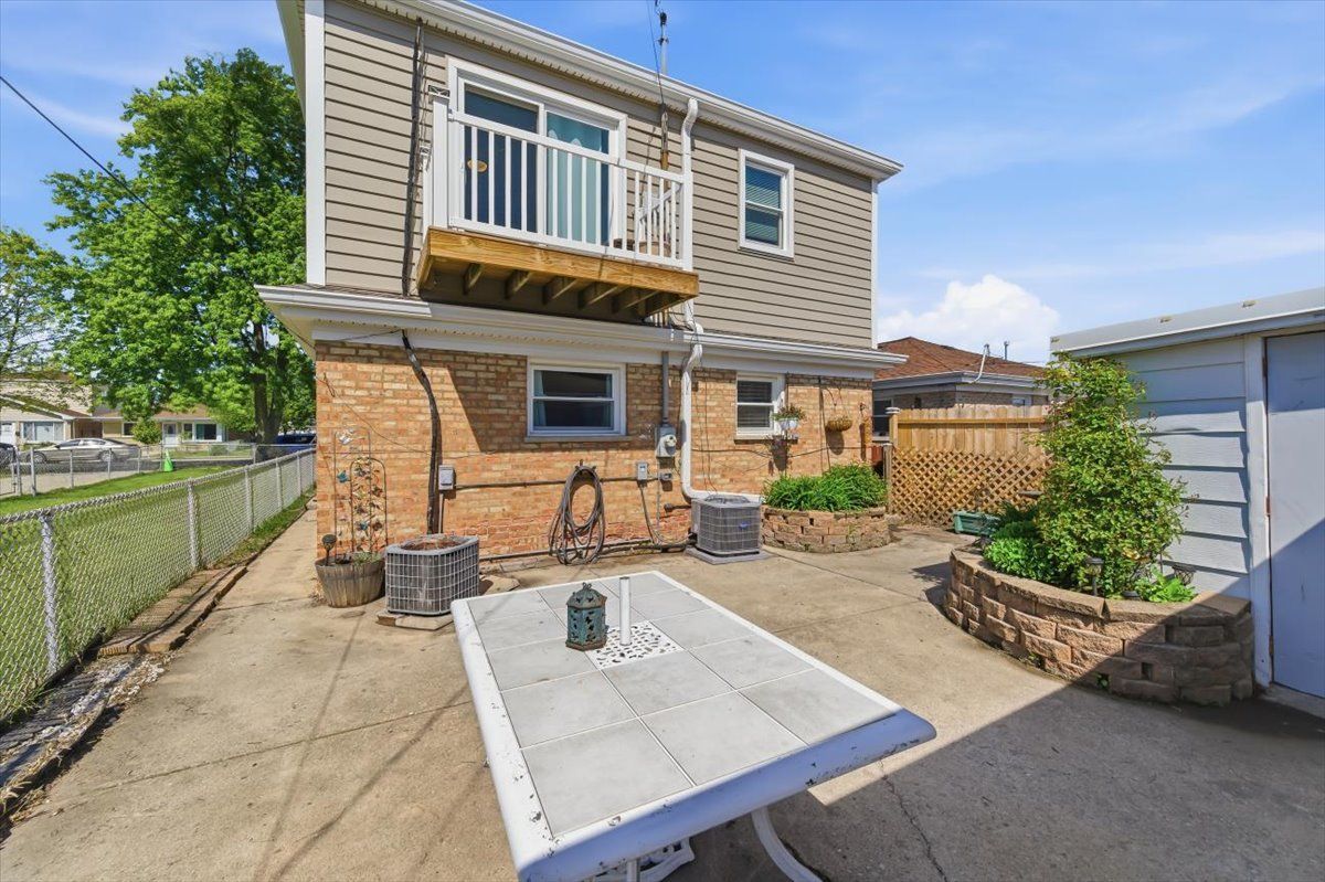 7751 MASSASOIT, Burbank, IL 60459