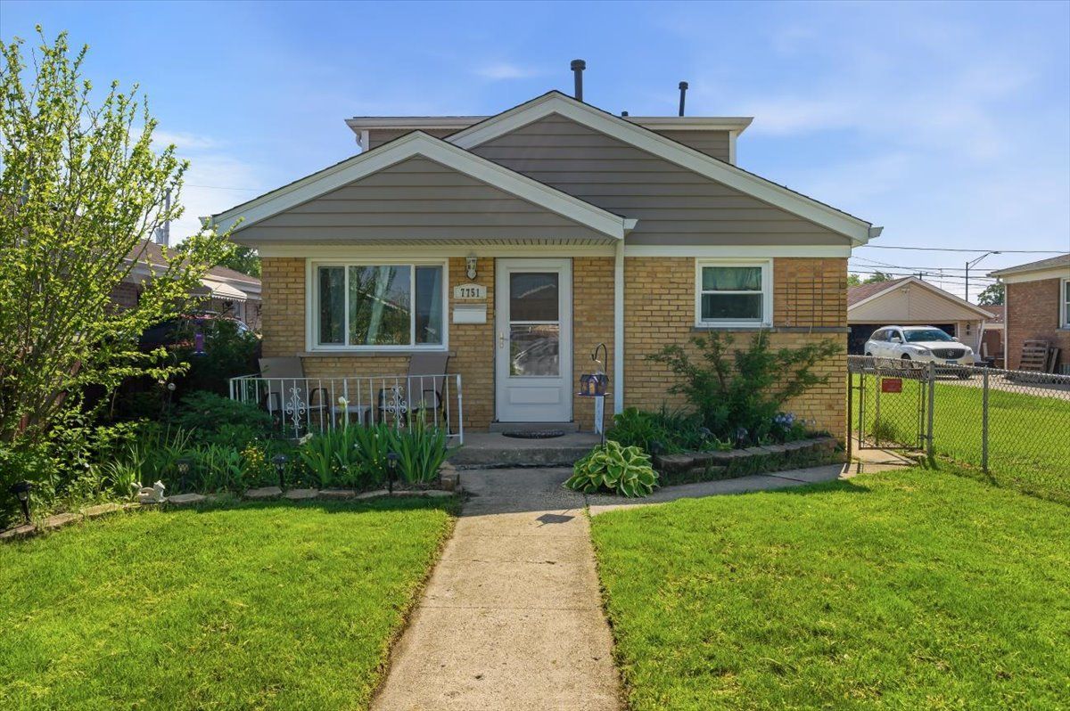 7751 MASSASOIT, Burbank, IL 60459