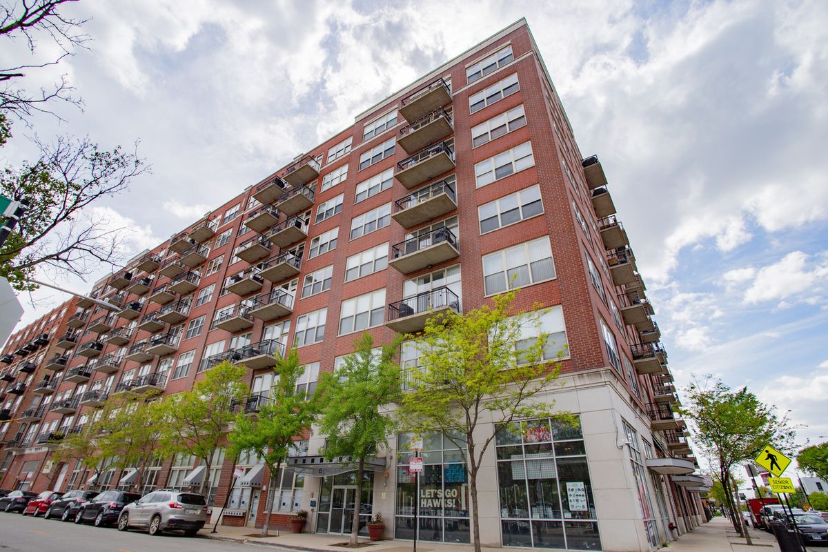 6 LAFLIN Street, Chicago, IL 60607