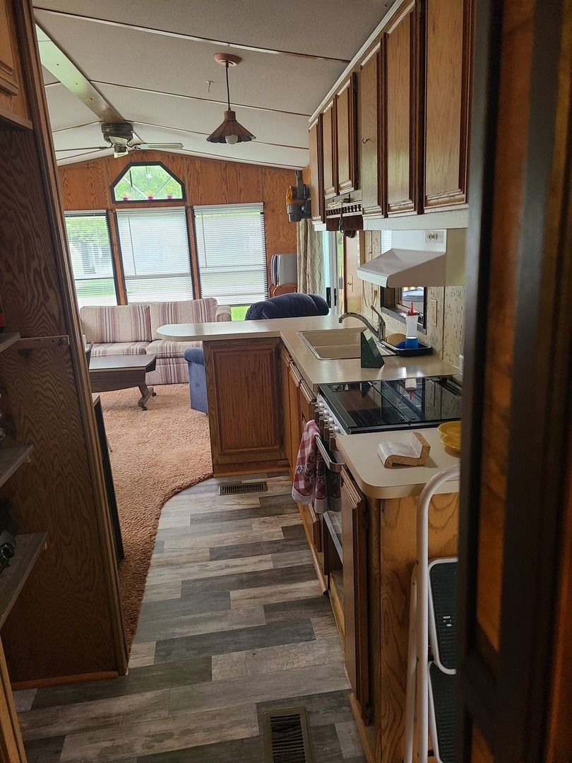 4/213 Woodhaven, Sublette, IL 61367