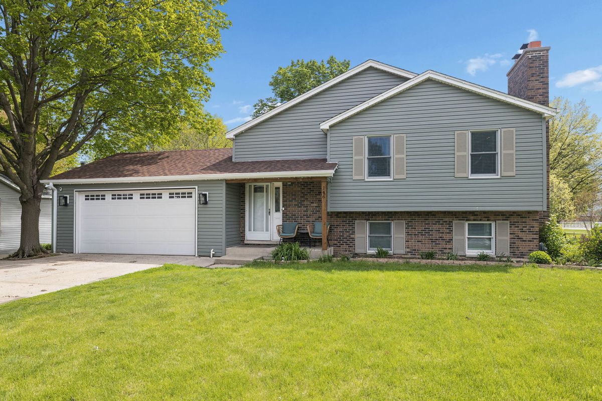 146 Feece Drive, Batavia, IL 60510