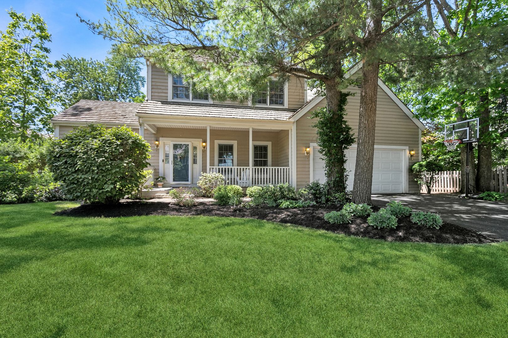 670 Williamsburg Avenue — Gurnee, IL 60031