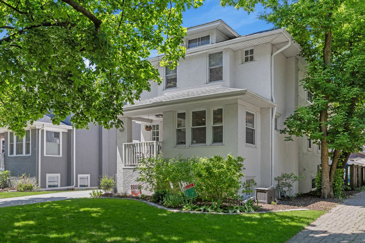 527 Woodbine Avenue, Oak Park, IL 60302
