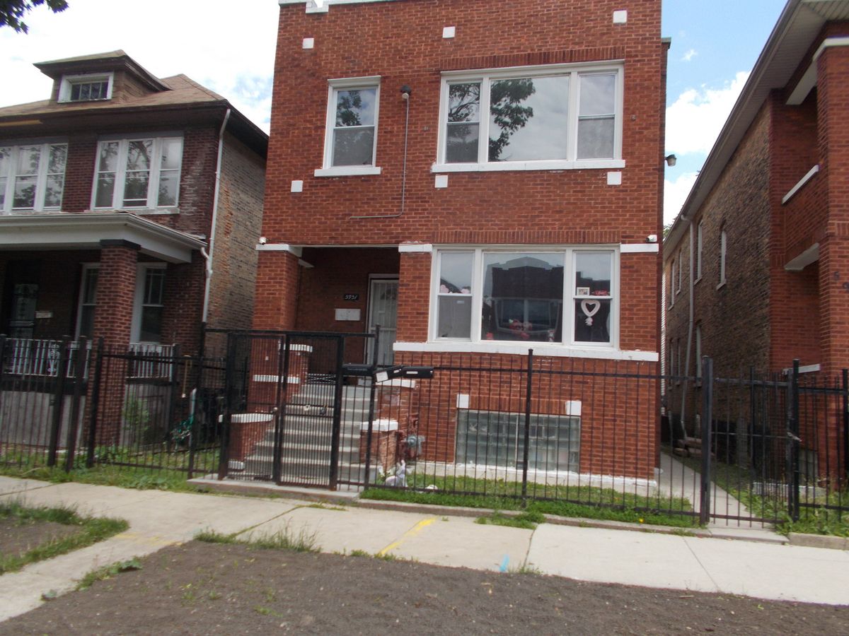 5931 Campbell Avenue, Chicago, IL 60629