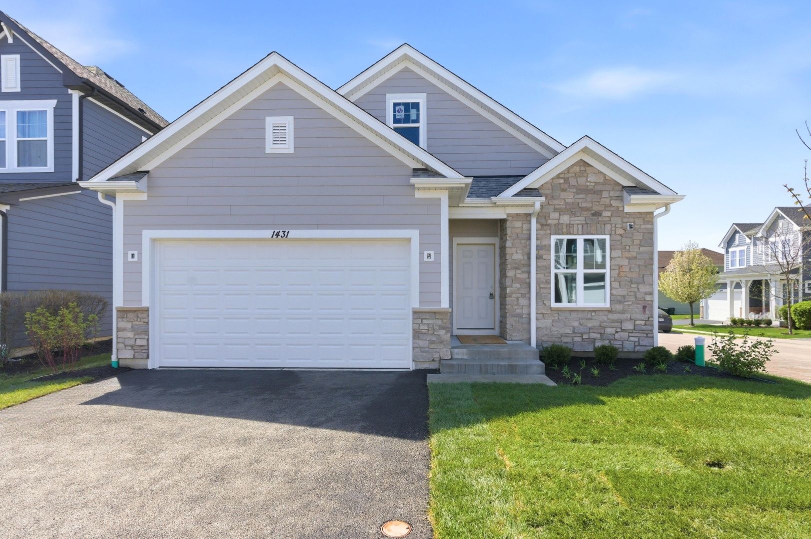 1431 Somerset Place — Barrington, IL 60010