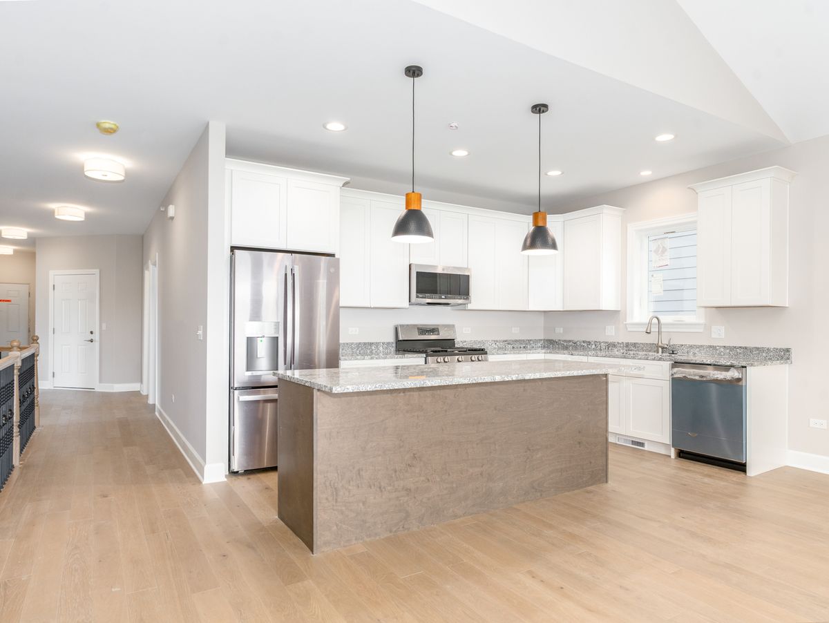 1431 Somerset Place, Barrington, IL 60010