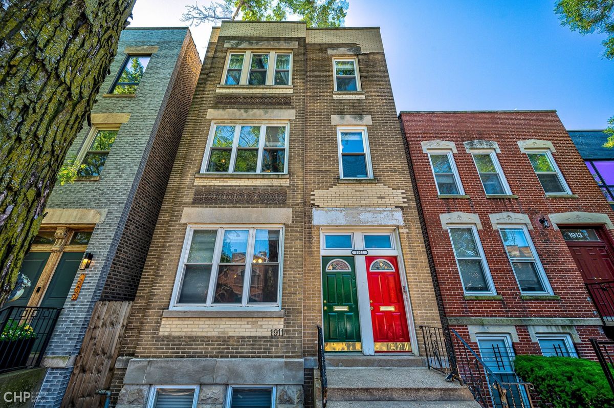1911 CORTLAND Street, Chicago, IL 60647