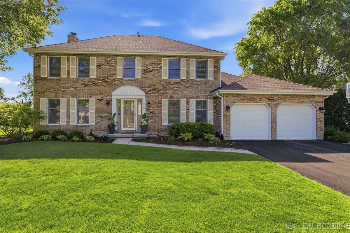 512 West Lane, Geneva, IL 60134