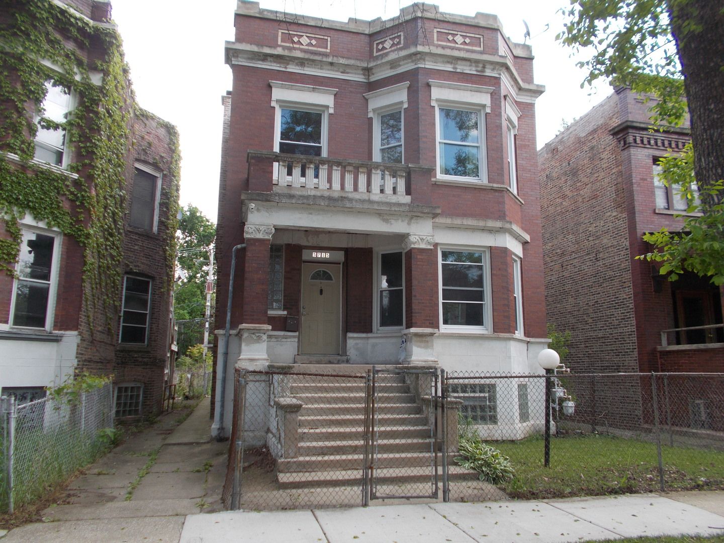 5715 S Sangamon Avenue #2 — Chicago, IL 60621