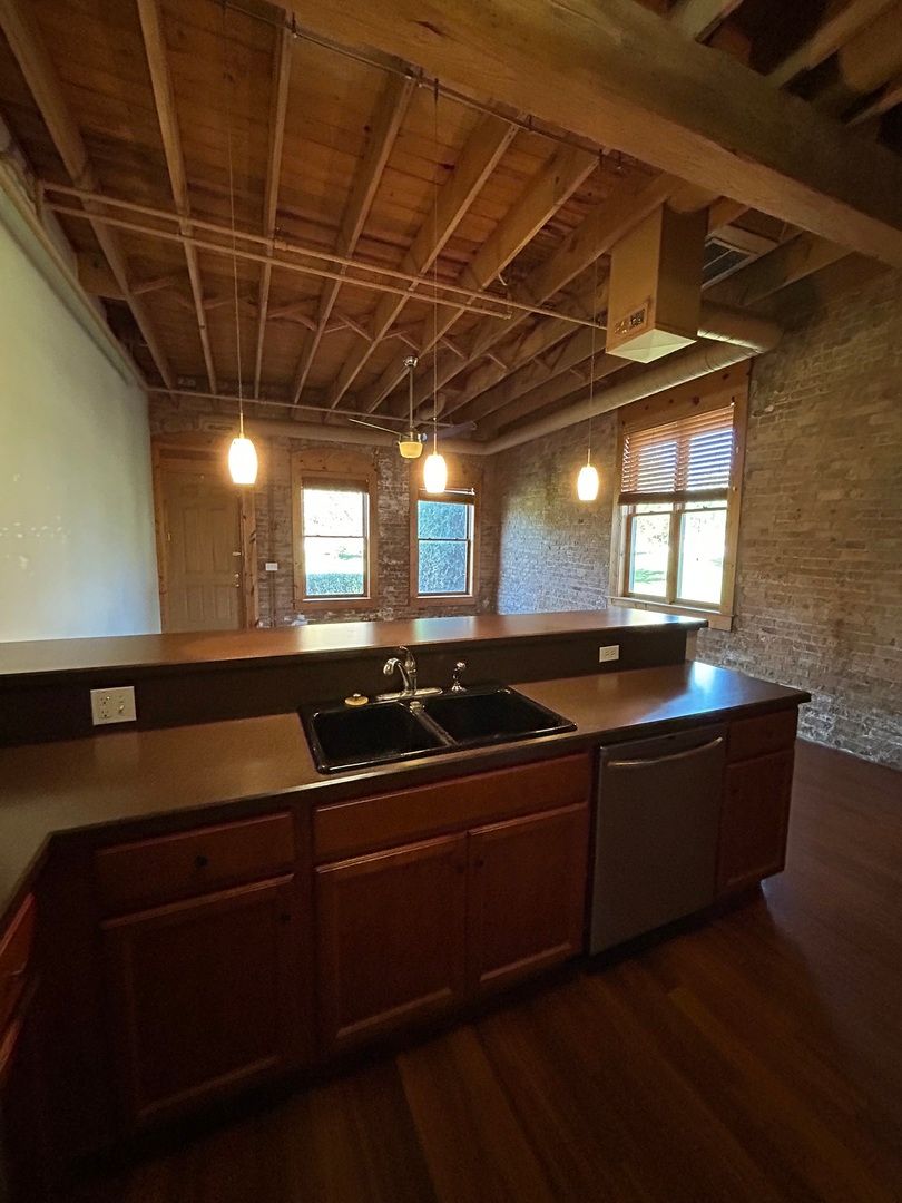 266 Hutchins Court #266, Woodstock, IL 60098