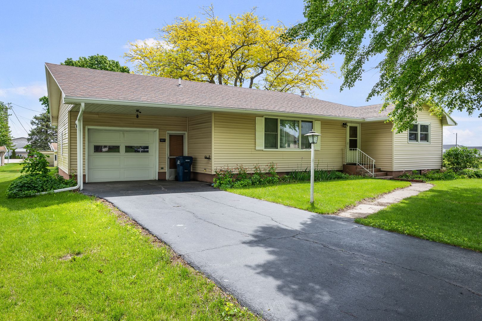 507 S Depot Street — Annawan, IL 61234