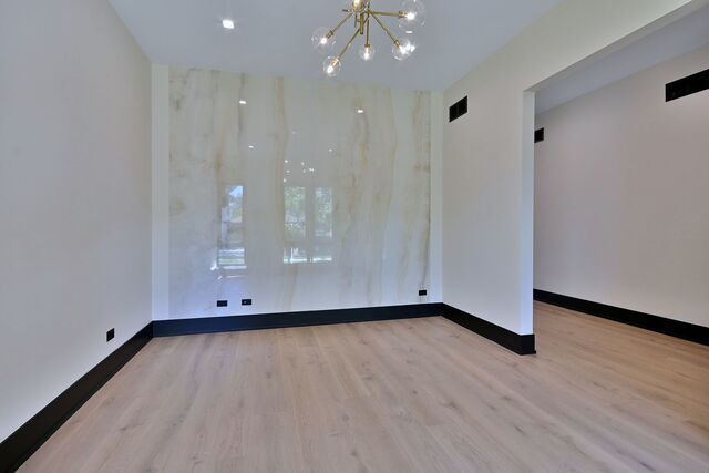 332 W Fremont Avenue, Elmhurst, IL 60126