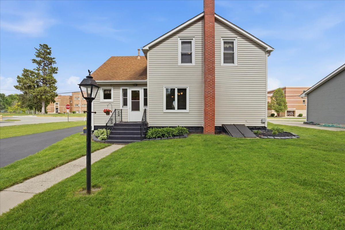 503 S Wells Street, Sandwich, IL 60548