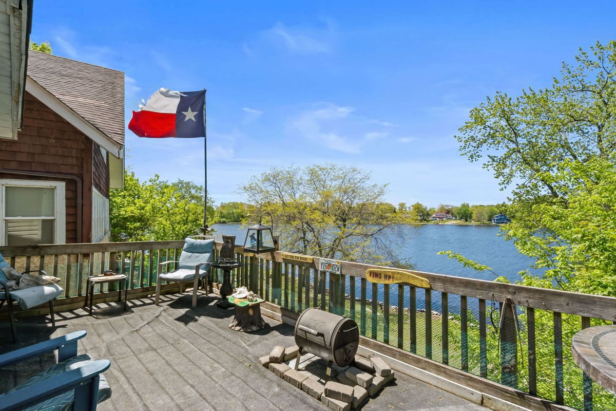 26198 W Spring Grove Road, Antioch, IL 60002