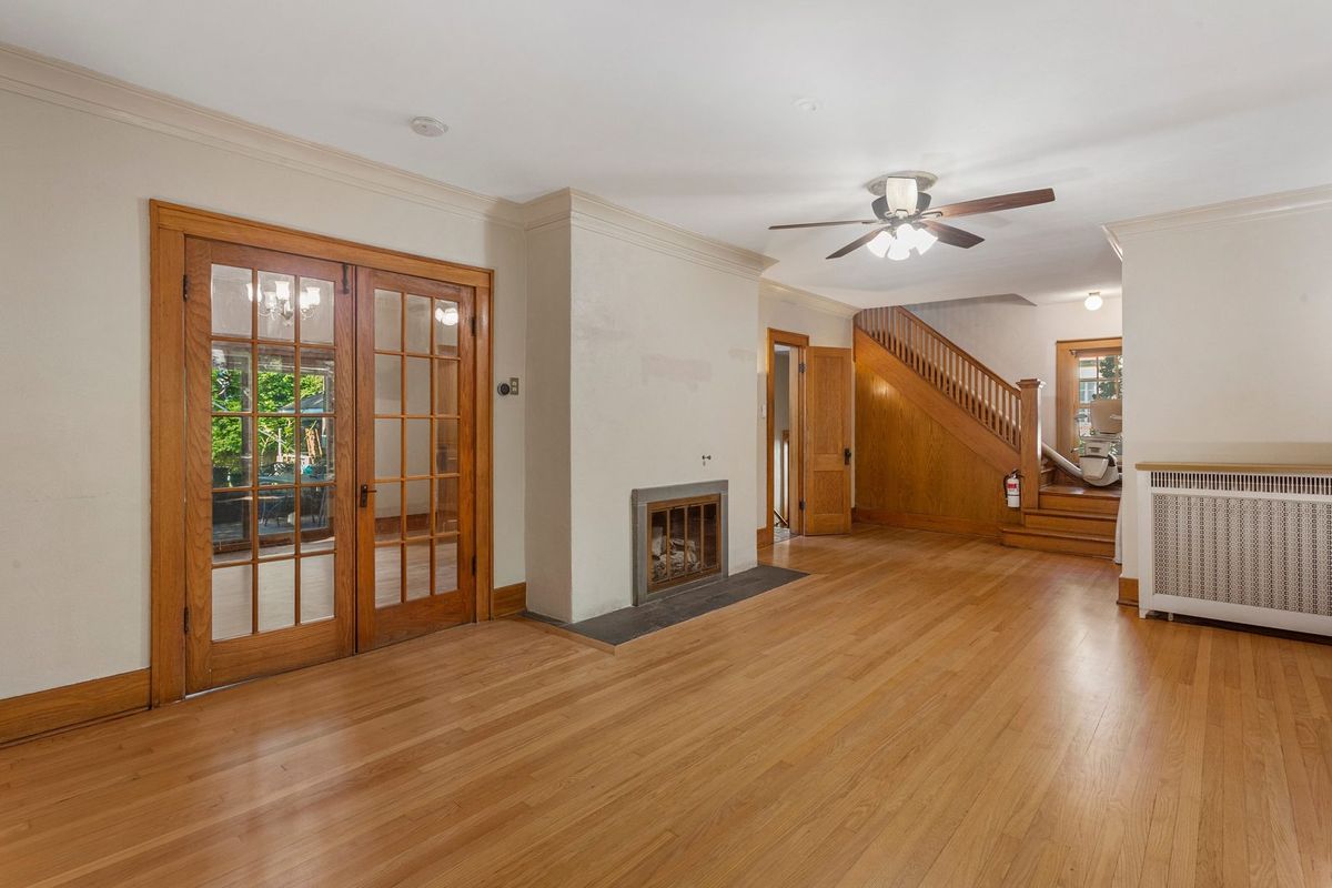 303 W Michigan Avenue, Urbana, IL 61801