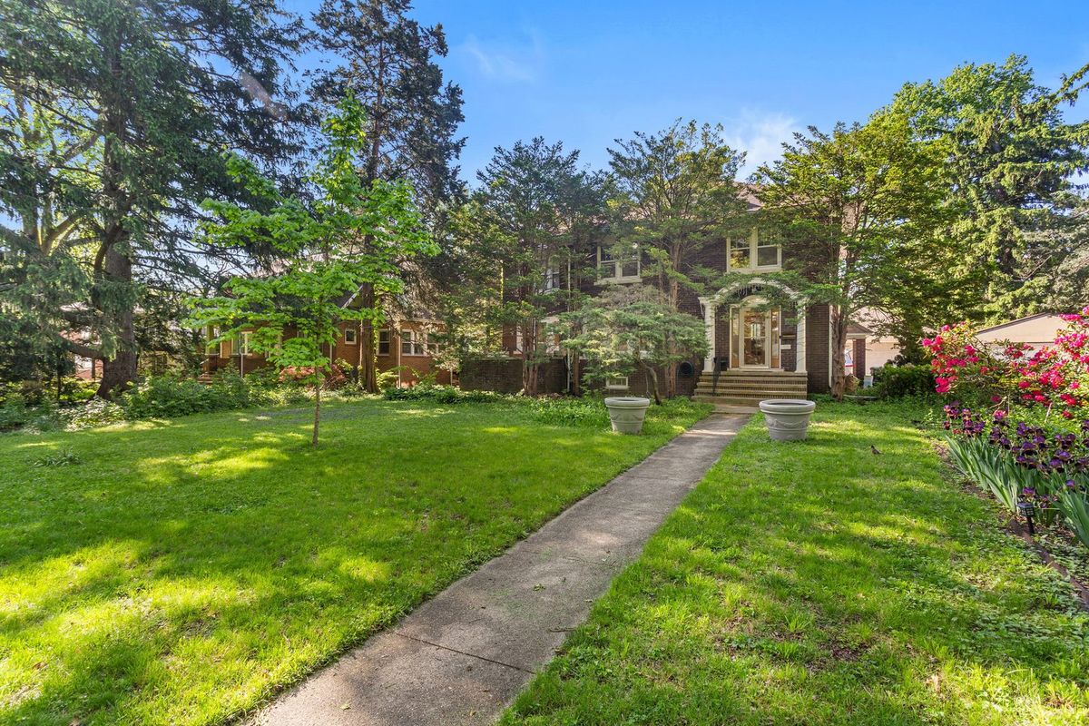303 Michigan Avenue, Urbana, IL 61801
