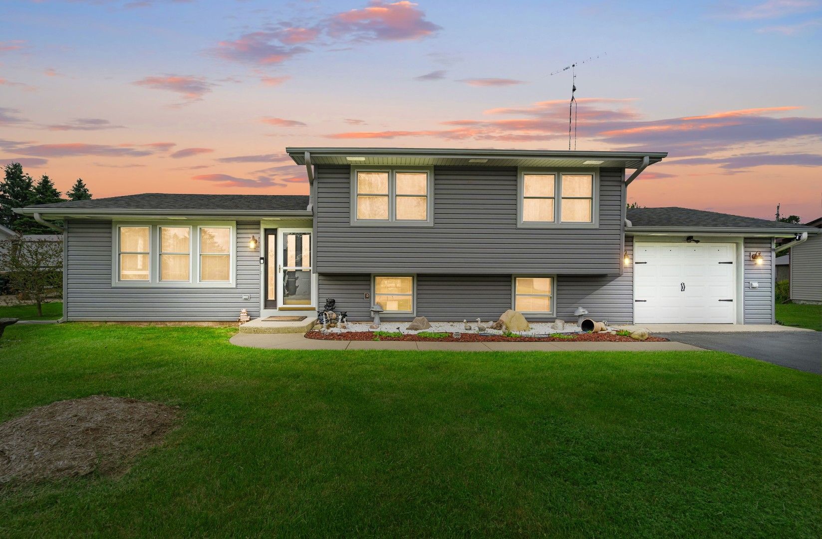 1937 Willow Road — Twin Lakes, WI 53181