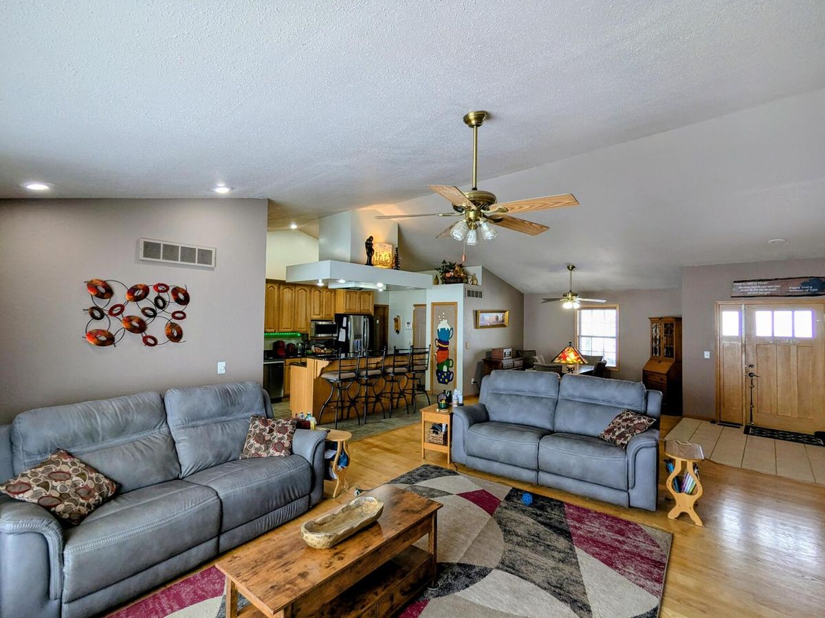 720 Smit Road, Prophetstown, IL 61277