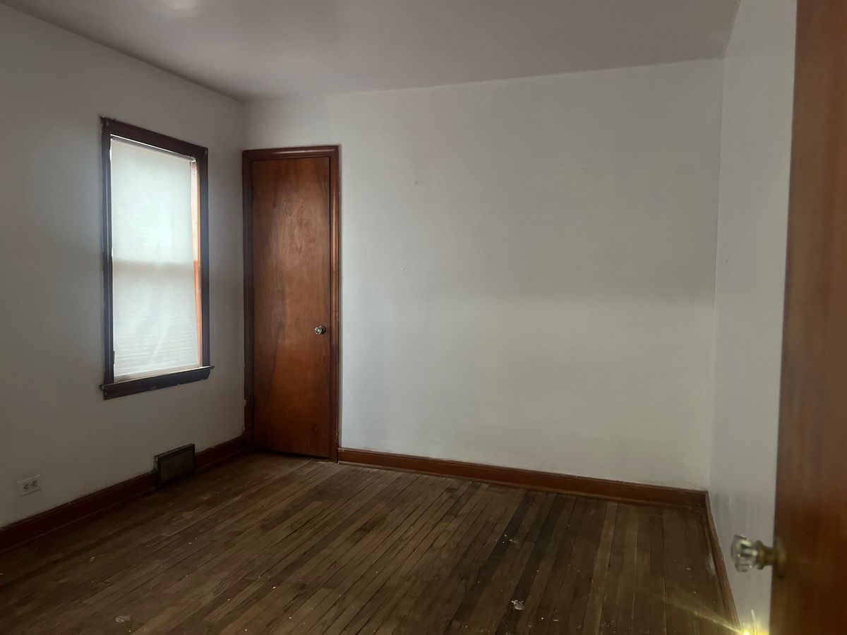 14218 S Wallace Avenue, Riverdale, IL 60827