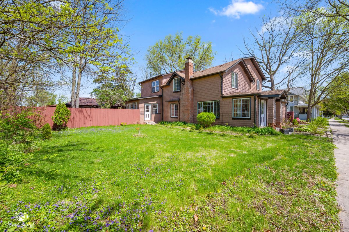 103 E Saint Marys Street, Minooka, IL 60447