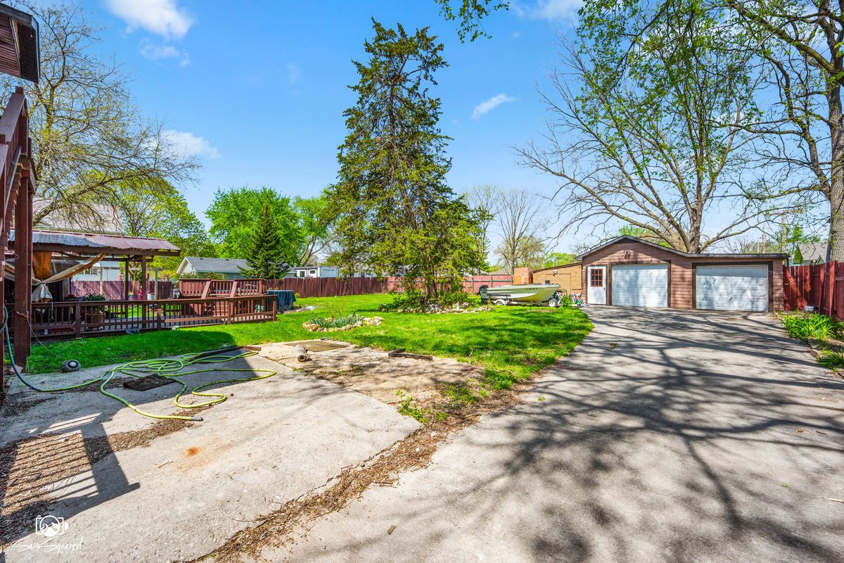 103 E Saint Marys Street, Minooka, IL 60447